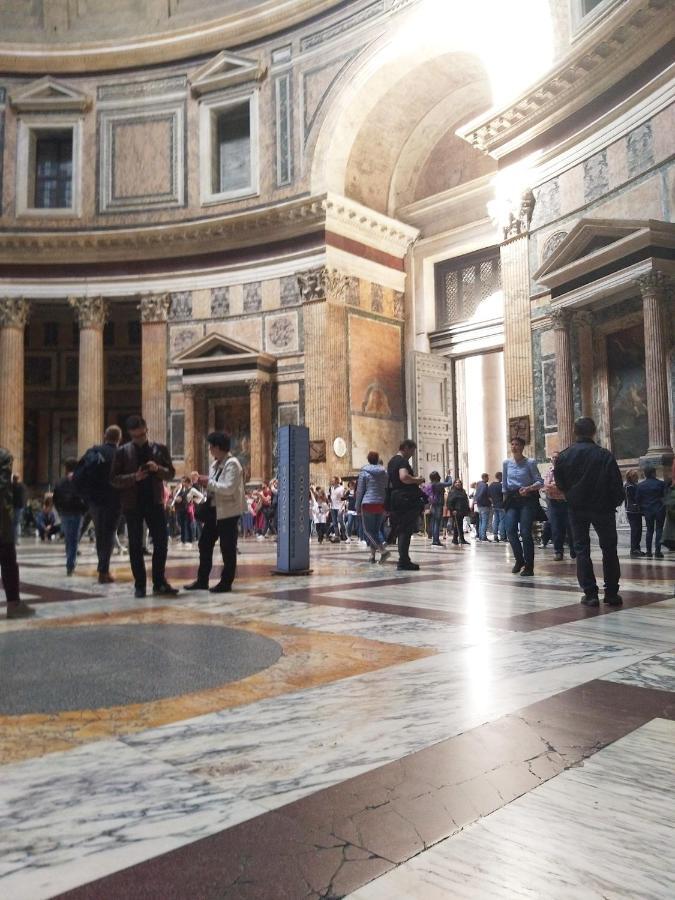 Appartamento L'antica dimora con splendida vista sul Pantheon Roma Esterno foto